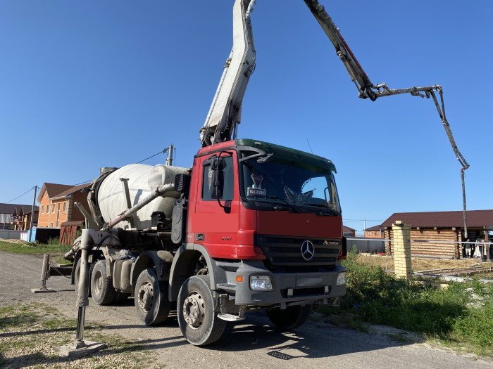 Подача бетона для заливки полов в бане в Нижнем Новгороде